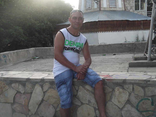 Александр Иванов