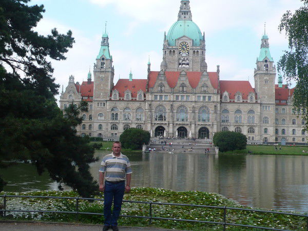 Олег Афанасьев