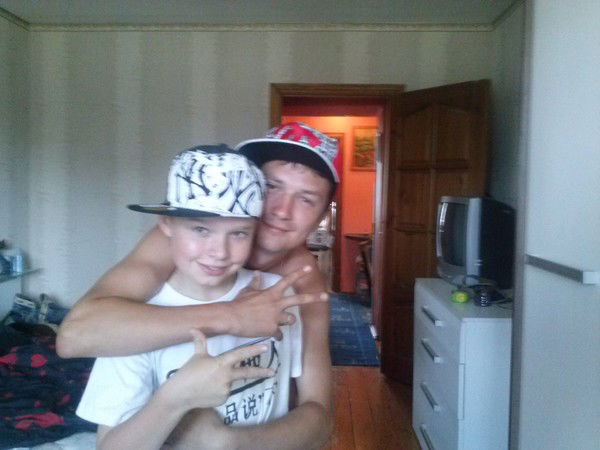 Антон Старков