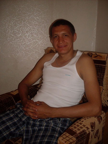 Николай Емельянов