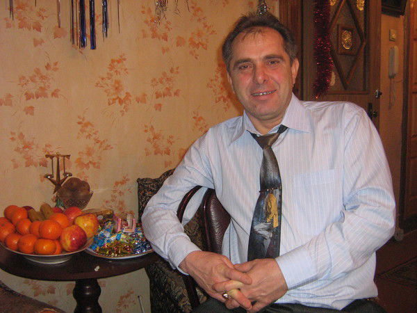 Виктор Иванов