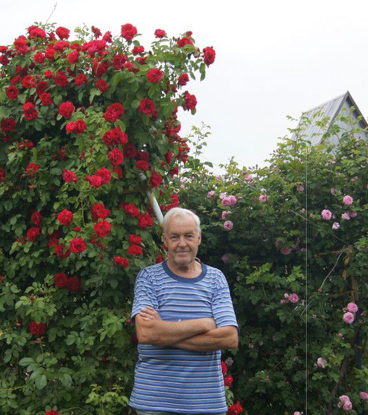 Владимир Леонов