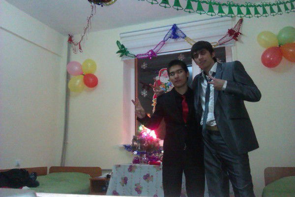 Илья Ахундов