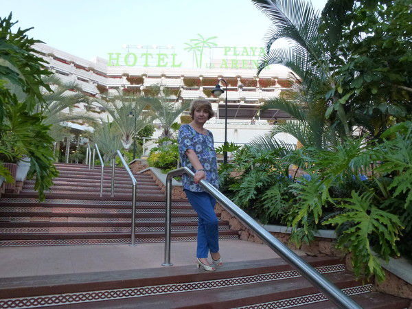 Елена Плащева