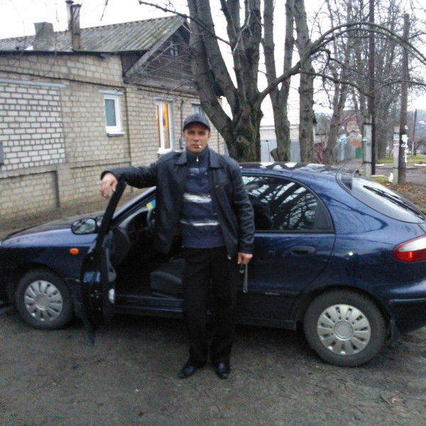 Олег Шустов