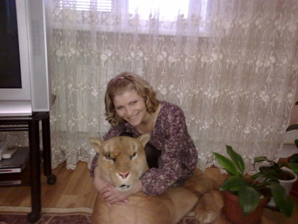 Маришка Попова