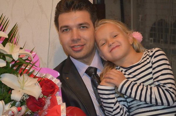 Александр Олейник