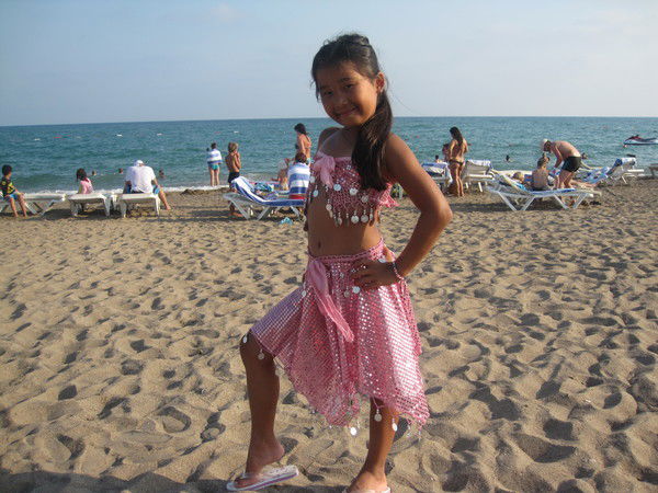 Аина Байтлесова