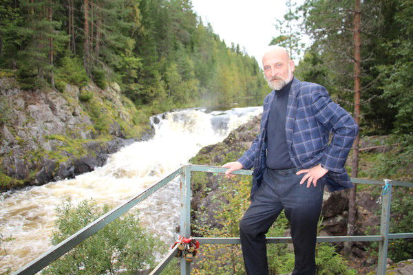 Максим Михайлов