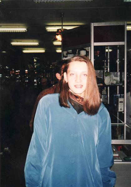 Лена Толстова