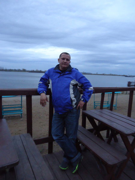 Виталий Константинов