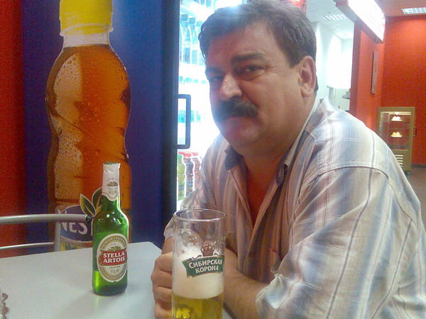 Андрей Макаренко