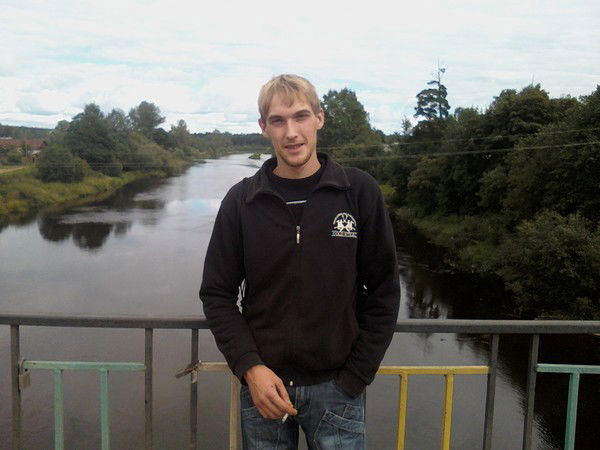 Антон Нарин