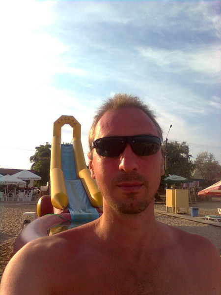 Владимир Попов