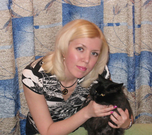 Елена Адамова