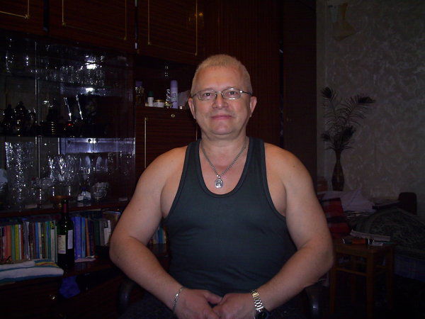 Владимир Аниканов