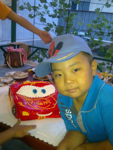 Станислав Хан