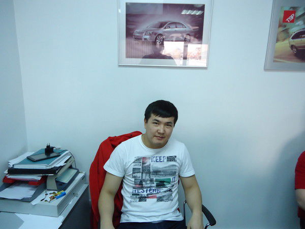 Руслан Аханов