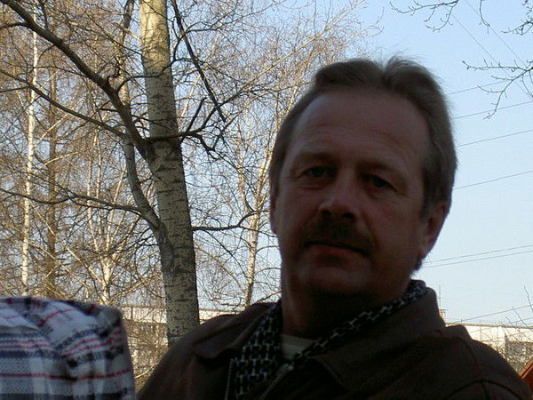 Александр Безденежных