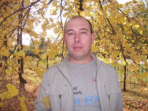 Олег Волков