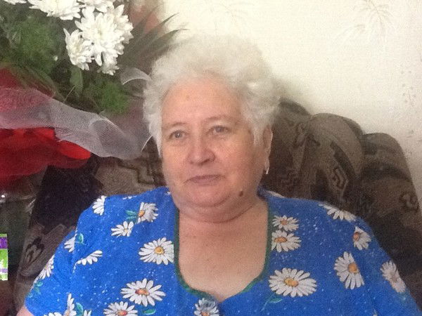 Анна Листкова