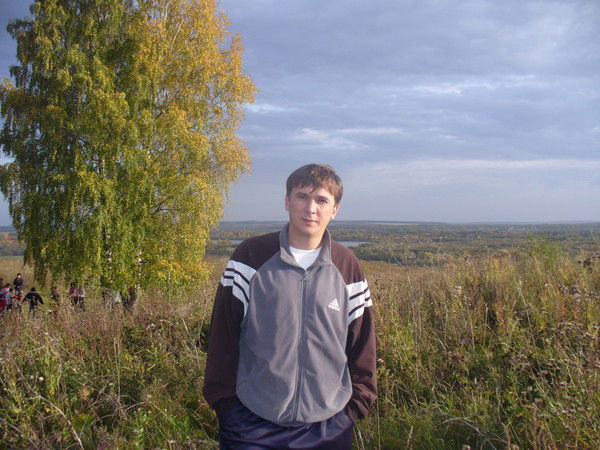 Роман Маслеников