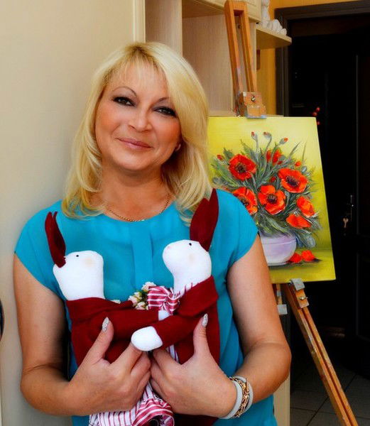 Елена Саковец