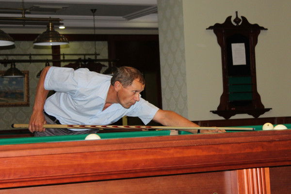 Виктор Селеменев