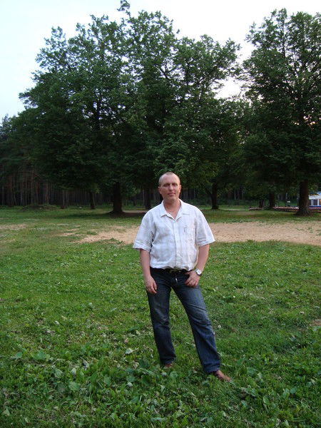 Олег Хлыстов