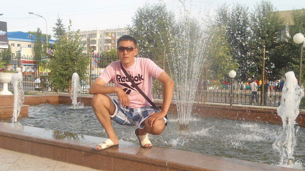 Айымбек Михин