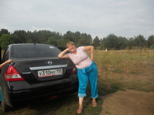 Оля Комиссарова