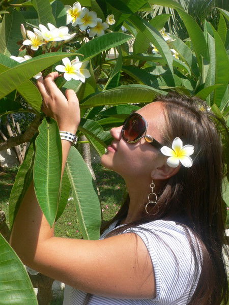 Аля Лещенко