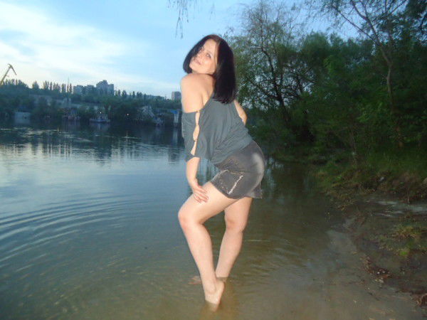 Елена Златева