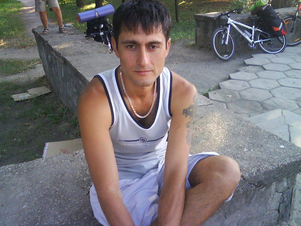 Ленур Асанов