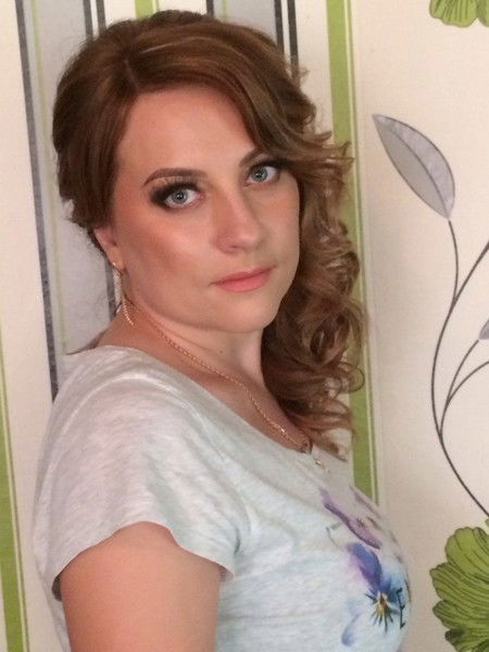 Елена Мелонс