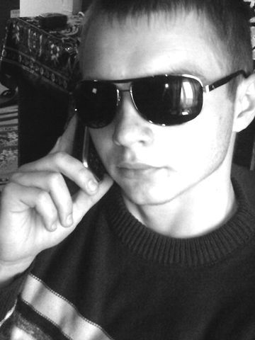 Александр Олейник