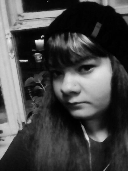 Лена Глухова