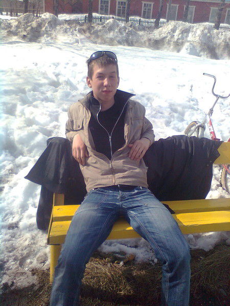 Жека Тумаков