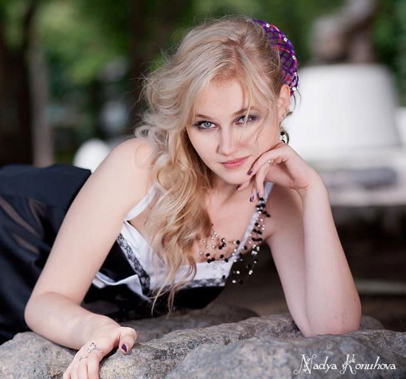 Аня Литвинова