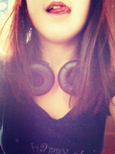 Алёна Холод