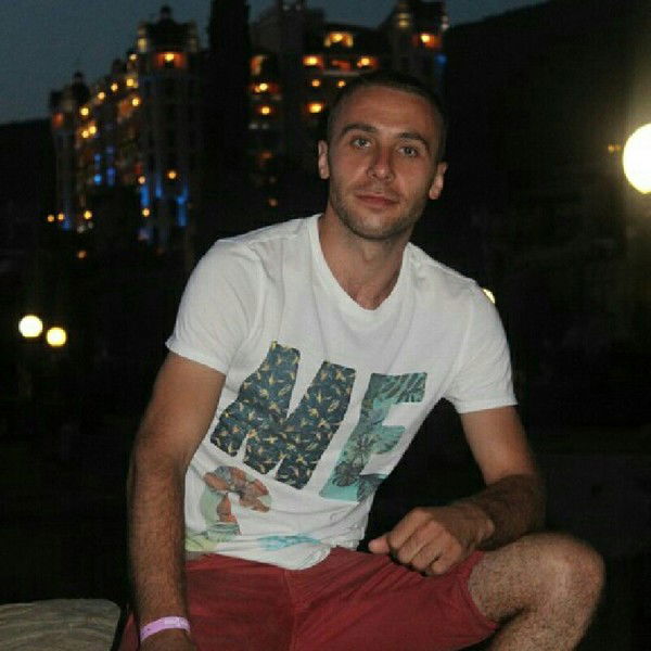 Коля Петров