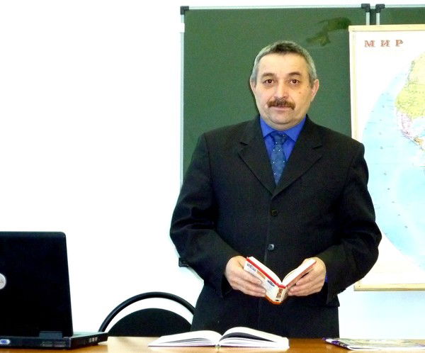 Ильхам Султанов