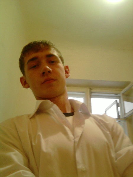 Александр Николаев