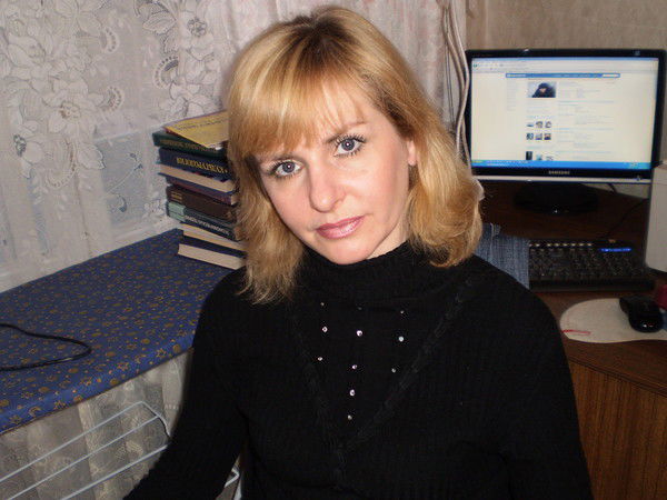 Елена Елена