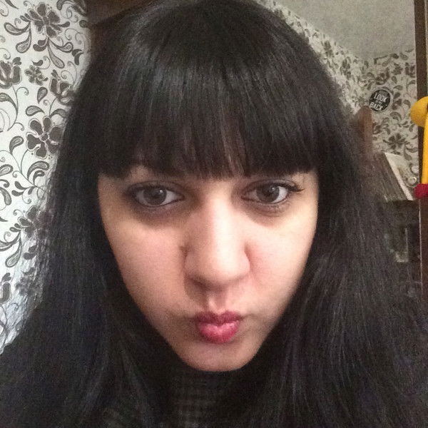 Стелла Парсамян