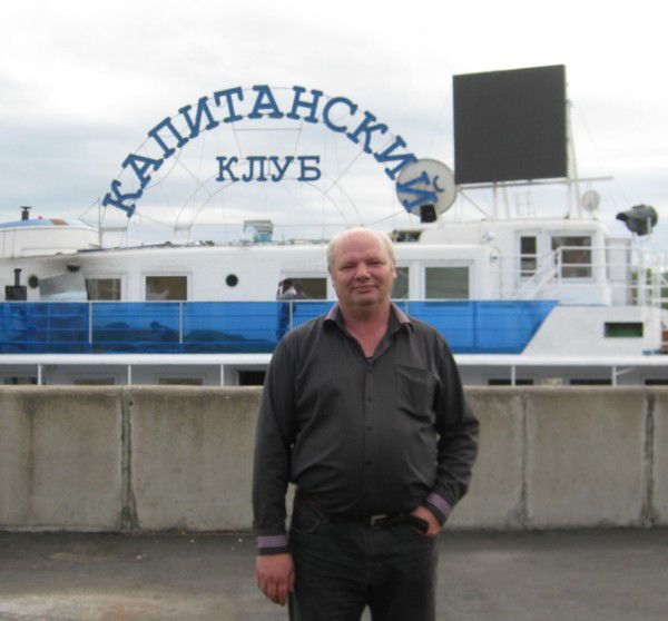 Александр Амелин