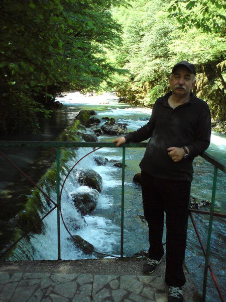 Виктор Иванов