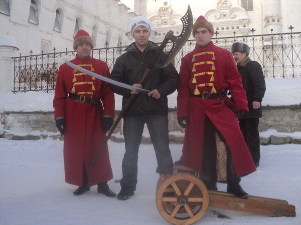 Антон Золотарев