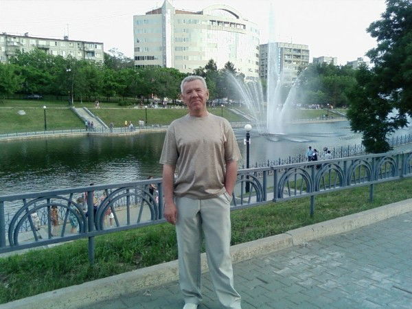 Юрий Кухарский