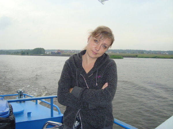 Елена Конюшкова